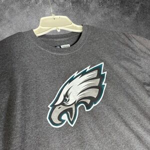 Philadelphia Eagles T-Shirt Mens Large NFL Team Gray Logo FootBall American Team